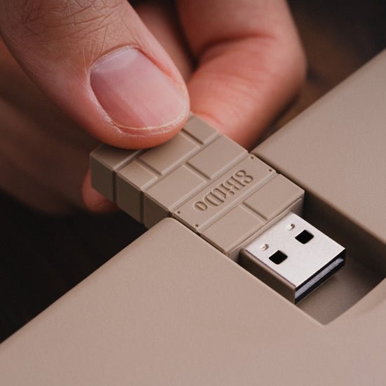 EAN 6922621506737 - 8Bitdo C64 Edition teclado Juego USB + RF Wireless + Bluetooth QWERTY Inglés del Reino Unido Gris imagen 16