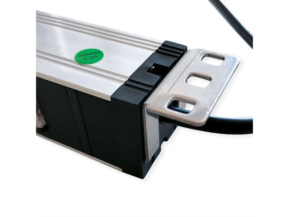 EAN 7630049628984 - VALUE 19.99.1637 unidad de distribución de energía (PDU) 7 salidas AC 1U Aluminio, Negro imagen 9