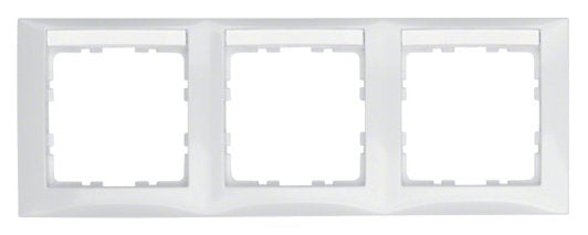 EAN 4011334277033 - Hager 10238919 placa de pared y cubierta de interruptor Blanco imagen 1