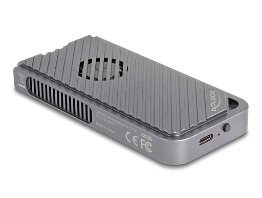 EAN 4043619420254 - DeLOCK 42025 caja para disco duro externo Caja externa para unidad de estado sólido (SSD) Gris M.2 imagen 1