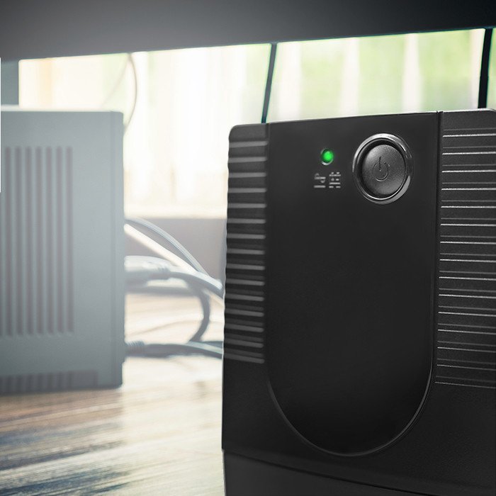 EAN 5901878537740 - Qoltec 53774 sistema de alimentación ininterrumpida (UPS) Línea interactiva 1 kVA 600 W 1 salidas AC imagen 9