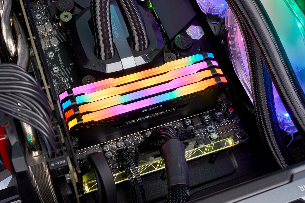 EAN 840006623311 - Corsair Vengeance RGB Pro CMW64GX4M4E3200C16 módulo de memoria 64 GB 4 x 16 GB DDR4 288-pin DIMM imagen 6