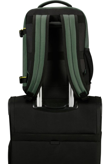 EAN 5400520240705 - American Tourister Take2cabin S mochila Mochila informal Verde Tereftalato de polietileno reciclado (rPET imagen 5