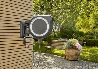 EAN 4078500052030 - Gardena RollUp Carrete de pared Automático Negro, Gris imagen 4