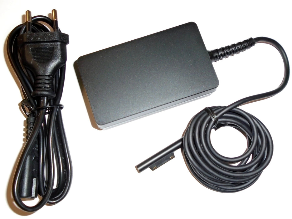 EAN 5056006157885 - BTI Q5N-00002- adaptador e inversor de corriente Universal 130 W Negro imagen 1