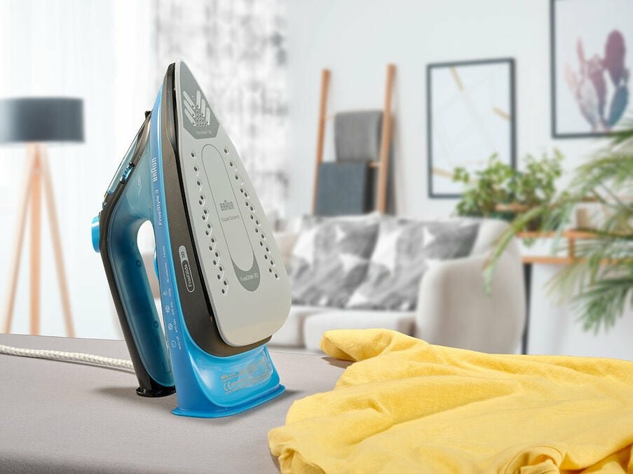EAN 8021098001948 - Braun FI3194BK Plancha a vapor Suela de cerámica 2400 W Negro, Azul imagen 4