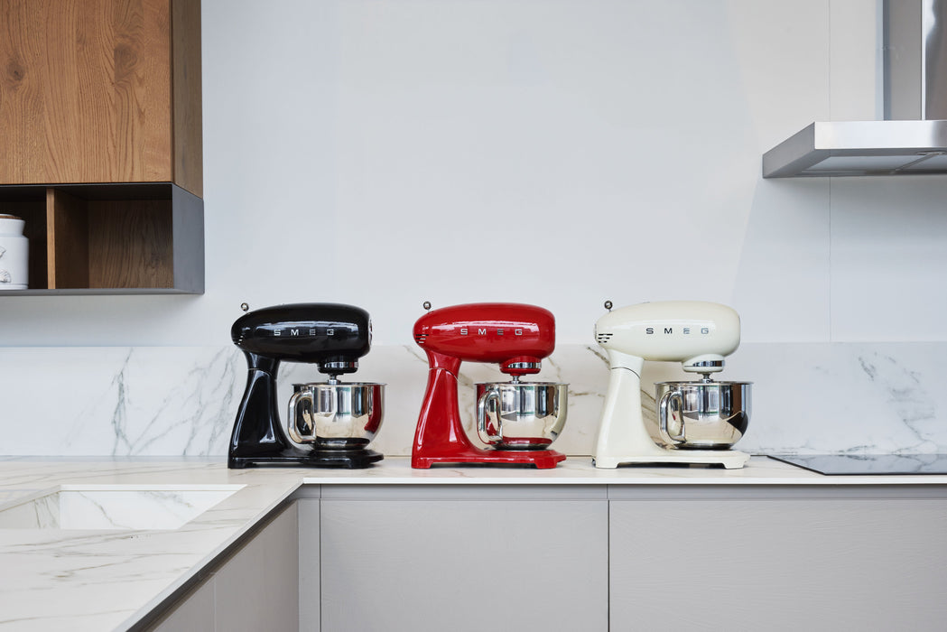 EAN 8017709269142 - Smeg SMF03BLEU batidora Batidora de varillas 800 W Negro imagen 15