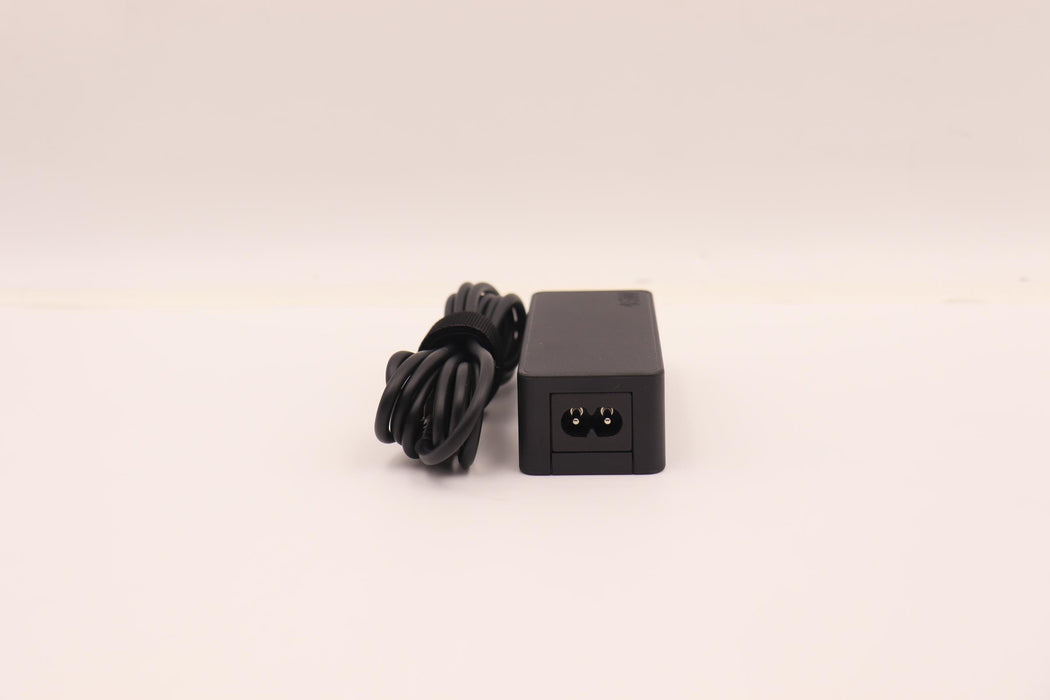 EAN 5715063427057 - Lenovo 5A10W86299 adaptador e inversor de corriente Interior 45 W Negro imagen 4