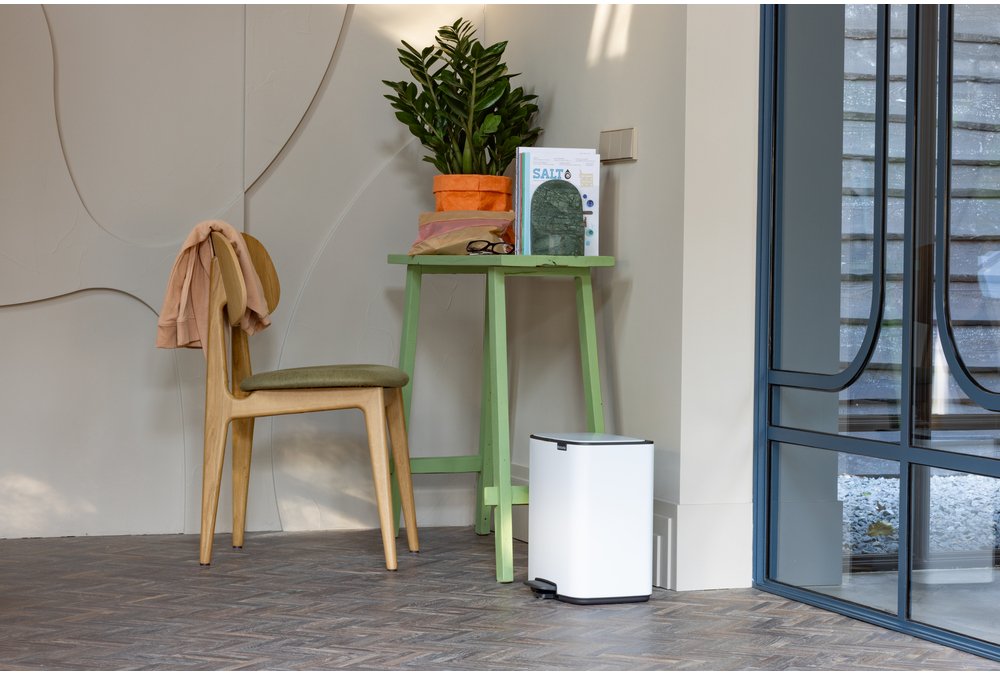 EAN 8710755236907 - Brabantia Bo Pedal Bin 12 L Rectangular Acero Blanco imagen 4