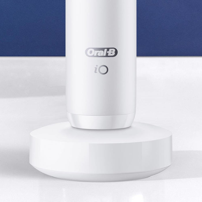 EAN 4210201363064 - Oral-B iO 4210201363064 cepillo eléctrico para dientes Adulto Cepillo dental giratorio Blanco imagen 5