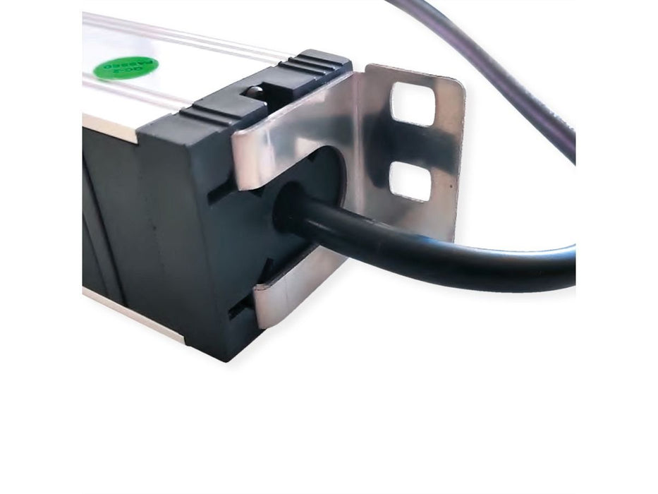 EAN 7630049628984 - VALUE 19.99.1637 unidad de distribución de energía (PDU) 7 salidas AC 1U Aluminio, Negro imagen 10