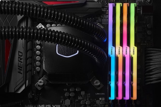 EAN 4719692015402 - G.Skill Trident Z RGB F4-3200C16Q-64GTZR módulo de memoria 64 GB 4 x 16 GB DDR4 imagen 5