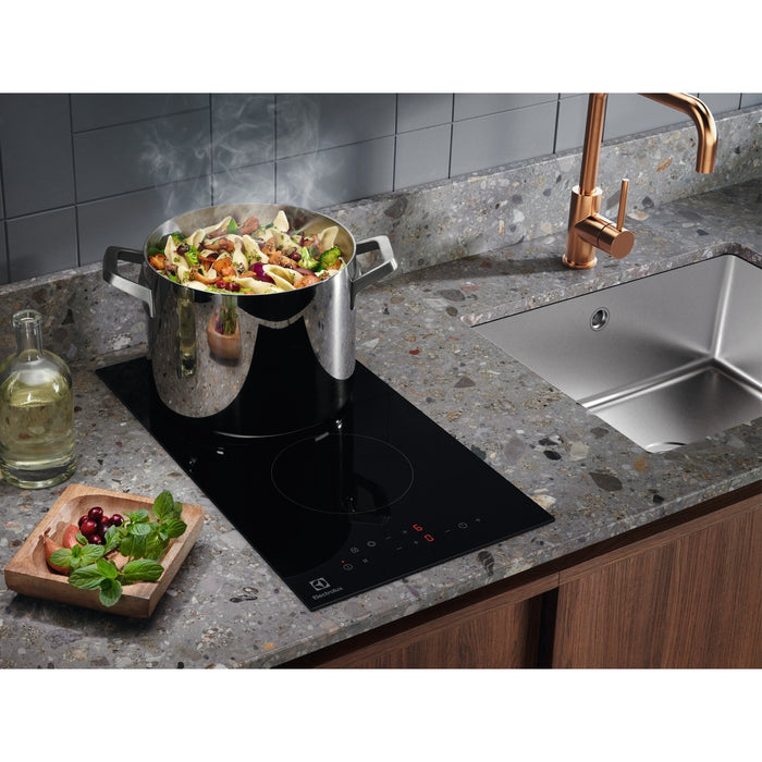 EAN 7332543982851 - Electrolux LHR3233CK Negro Integrado 29 cm Cerámico 2 zona(s) imagen 18