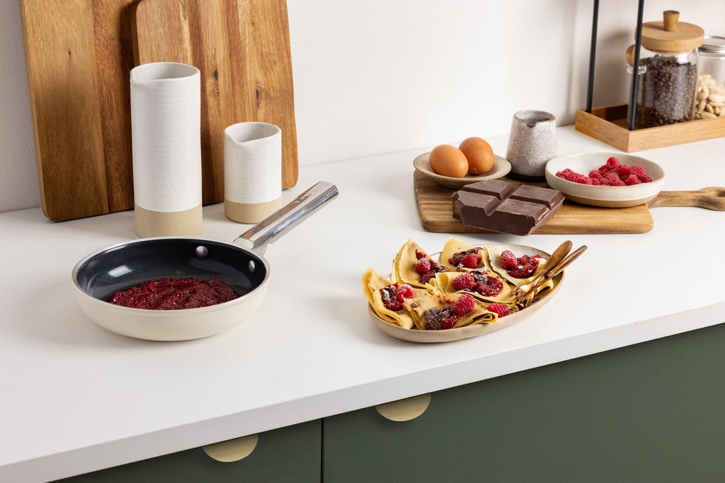 EAN 8017709355876 - Smeg FPF2402CRM cacerola imagen 9