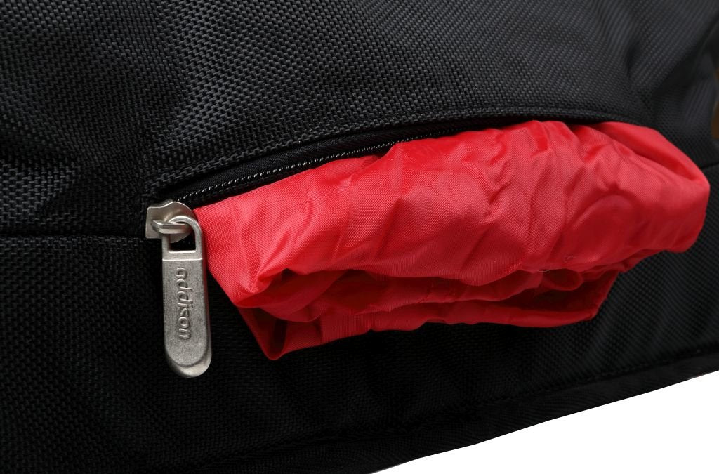 EAN 4897038491025 - Addison 311015 maletines para portátil 39,6 cm (15.6") Mochila Negro, Borgoña imagen 4