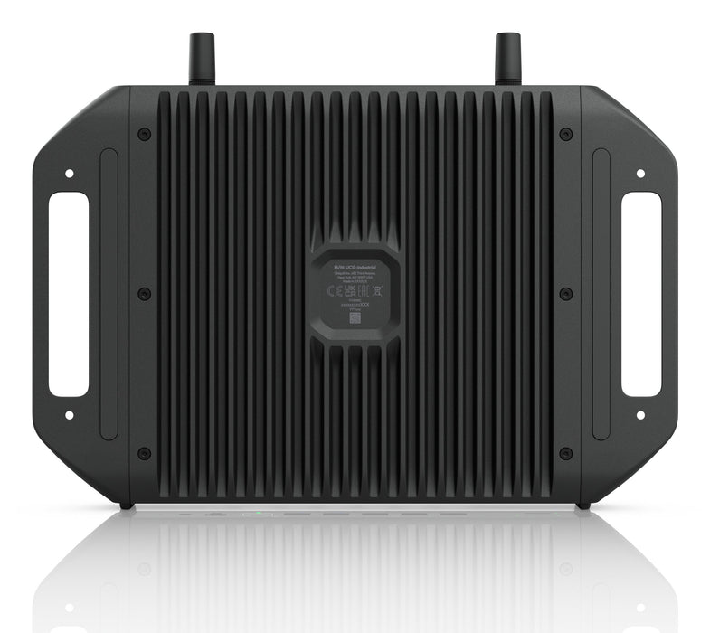 EAN 0810177162827 - Ubiquiti UCG-Industrial pasarel y controlador 1000, 2500, 10000 Mbit/s imagen 9