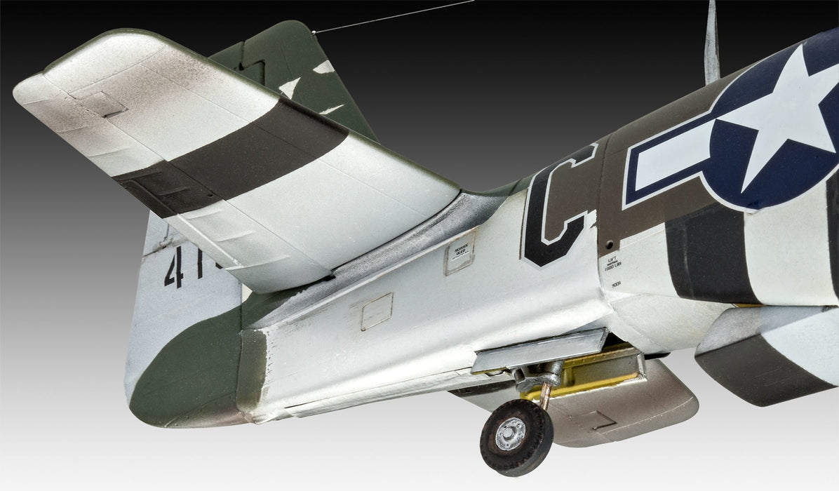 EAN 4009803039442 - Revell P-51D Mustang Maqueta de avión de ala fija Kit de montaje 1:32 imagen 3