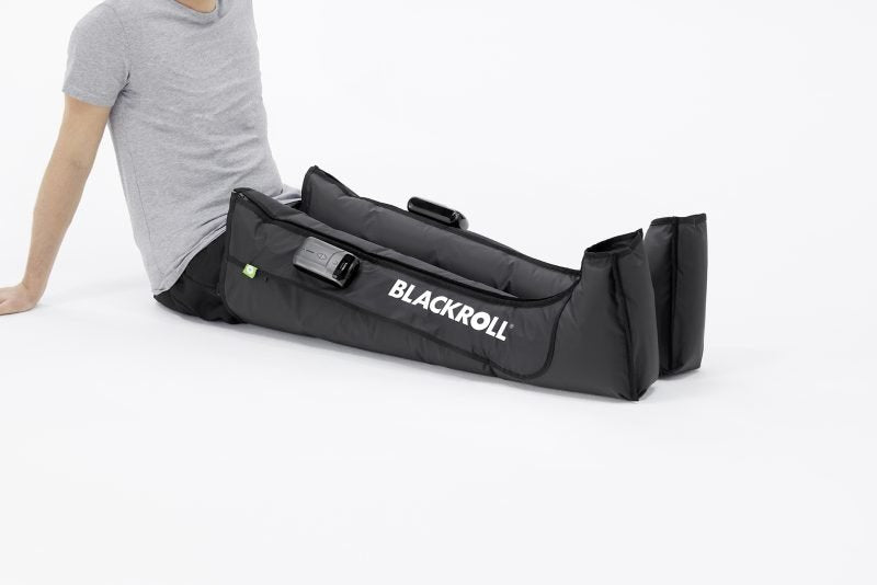 EAN 4260346276040 - Blackroll Compression Boots masajeador Piernas Negro imagen 2
