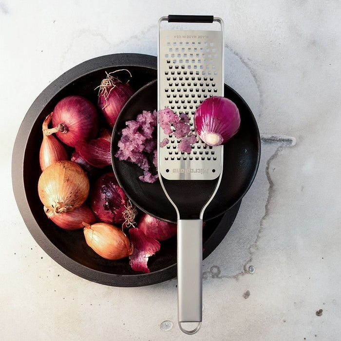 EAN 98399590004 - Microplane 59000 cortador de verduras en espiral o rallador manual Rallador de mano Gris, Acero inoxidable imagen 5