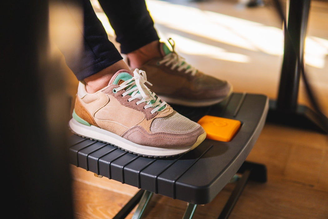 EAN 8717228182235 - BakkerElkhuizen Pro 952 Footrest Negro, Gris, Naranja imagen 4