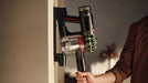 EAN 5025155136195 - Dyson V8 Cyclone Aspiradora escoba 2 en 1 Batería Secar Sin bolsa 0,54 L Negro imagen 8
