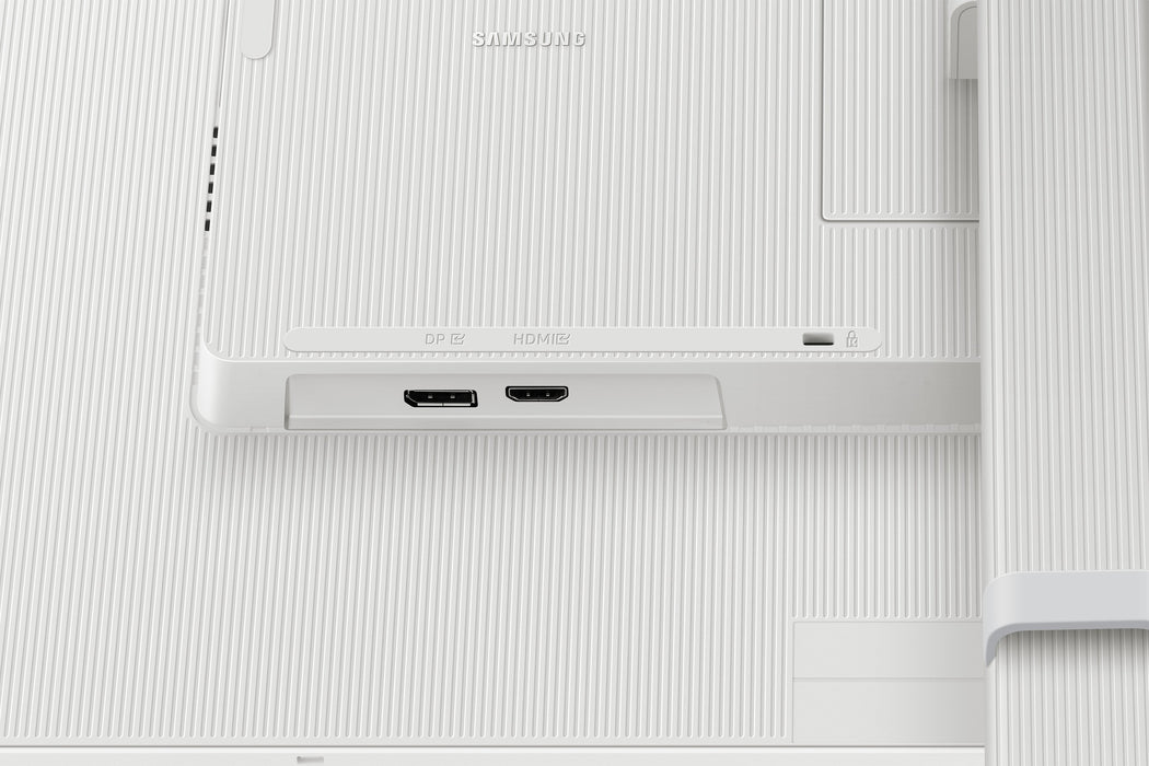 EAN 8806095542003 - Samsung S70D pantalla para PC 81,3 cm (32") 3840 x 2160 Pixeles 4K Ultra HD LCD Blanco imagen 5