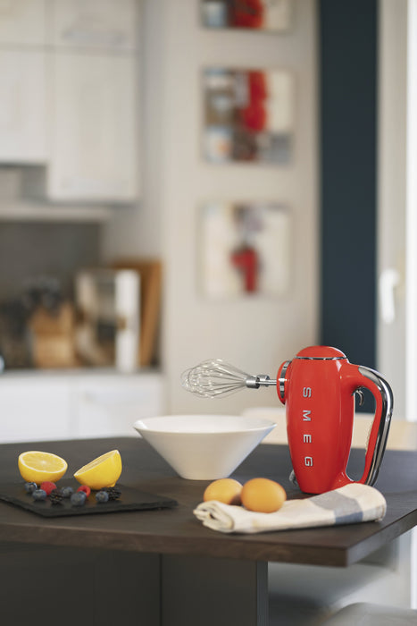 EAN 8017709301828 - Smeg HMF01RDEU batidora Batidora de mano 250 W Rojo imagen 14