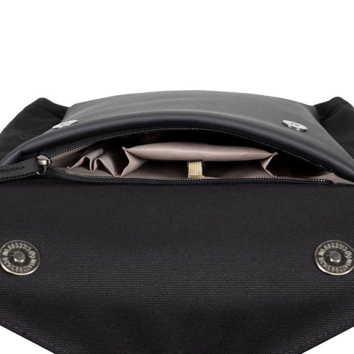 EAN 4260403579206 - Rivacase 8524 35,6 cm (14") Mochila Negro imagen 26