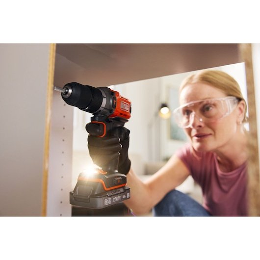 EAN 5035048832882 - Black & Decker BCD383XN-XJ taladro Naranja imagen 4