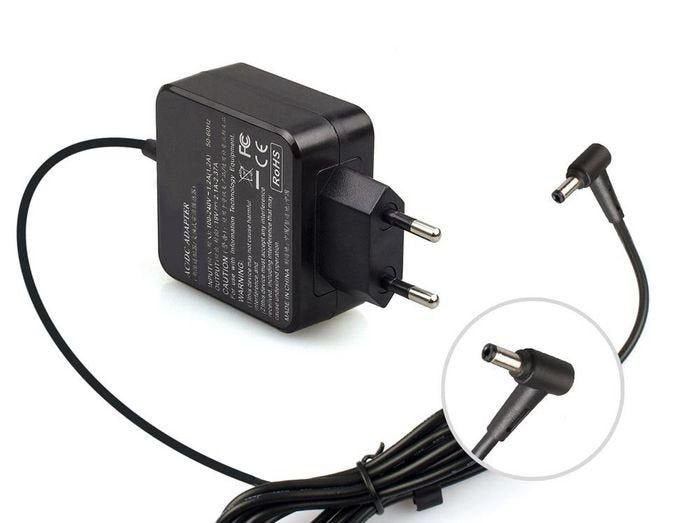 EAN 5711045653681 - CoreParts MBA50049 adaptador e inversor de corriente Interior 45 W Negro imagen 1
