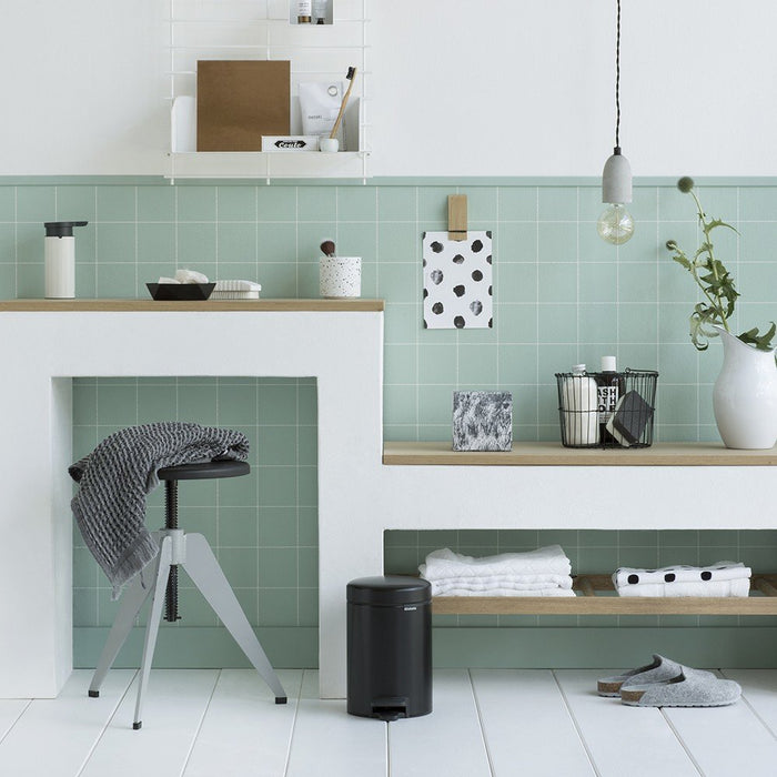 EAN 8710755113321 - Brabantia Pedal Bin newIcon Alrededor Negro imagen 4