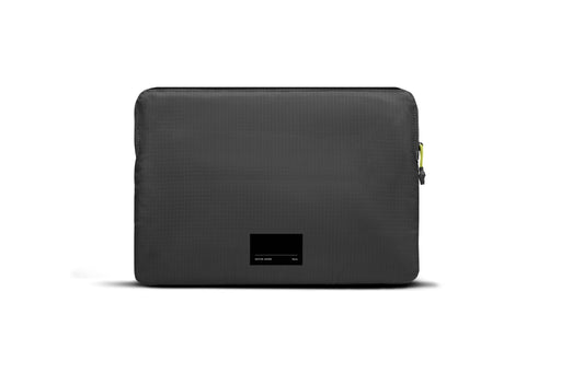 EAN 4895200477792 - Native Union Ultralight Sleeve 40,6 cm (16") Funda Negro imagen 2