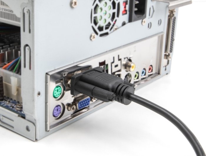 EAN 4043619878338 - DeLOCK 87833 cable de serie Negro imagen 2