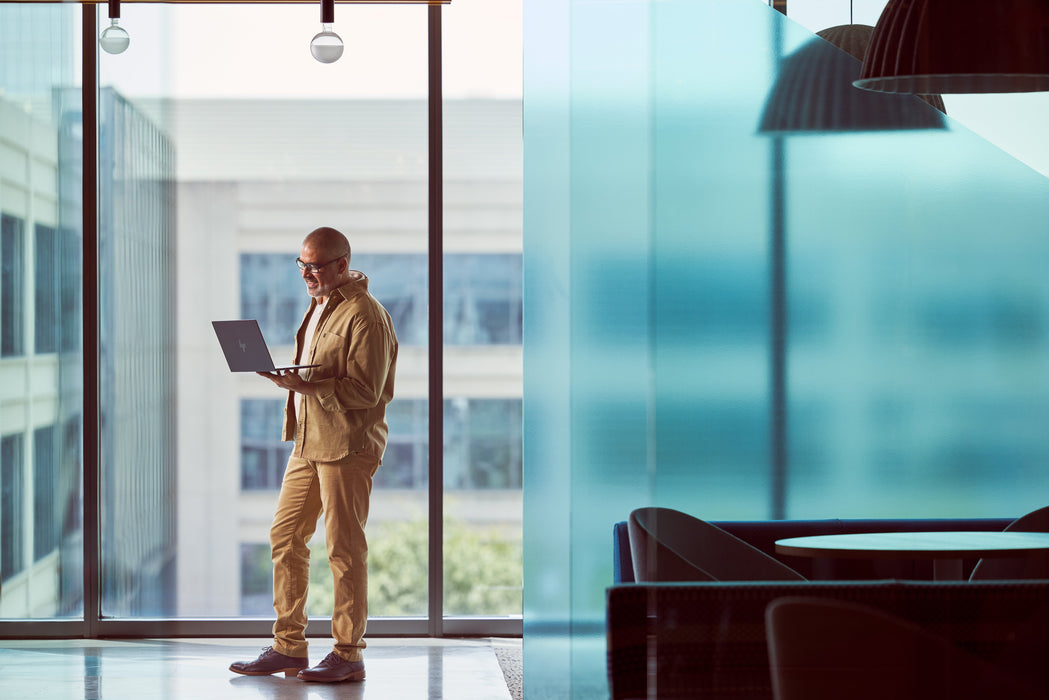 EAN 0198990505473 - HP EliteBook Ultra G1i Next Gen AI PC Wolf Pro Security Edition Copilot+ PC Intel Core Ultra 7 258V Portá imagen 12