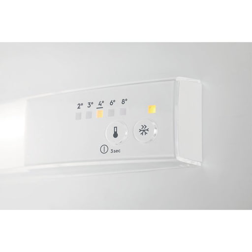 EAN 7333394014456 - Electrolux LFB3AE82R nevera combi Integrado 93 L Blanco imagen 2