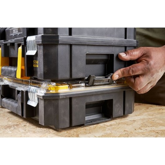 EAN 3253569829675 - Stanley FATMAX FMST82967-9 caja de herramientas Negro, Amarillo Plástico, Acero inoxidable imagen 8