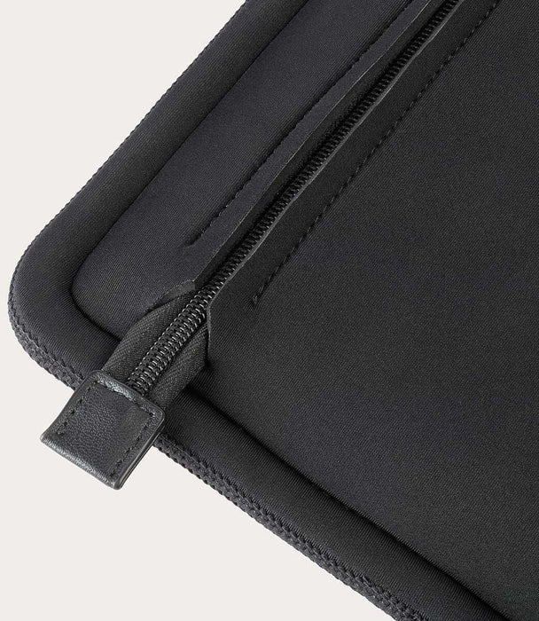 EAN 8020252163966 - Tucano Intorno 33 cm (13") Funda Negro imagen 8