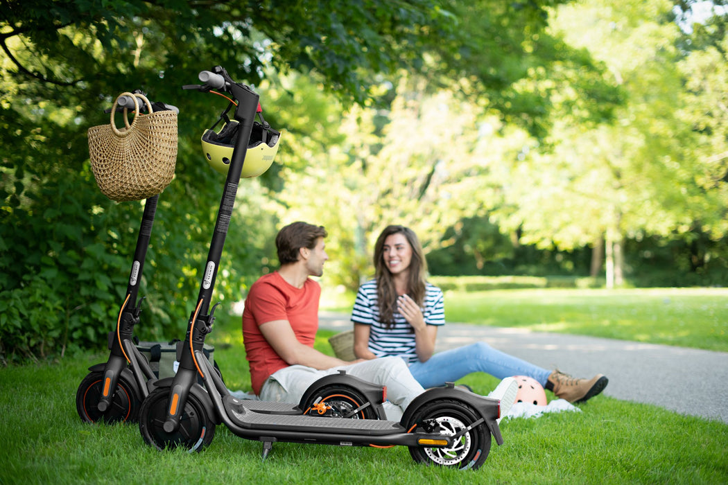 EAN 8719325845785 - Ninebot by Segway F40E Negro 25 kmh 10,2 Ah imagen 12