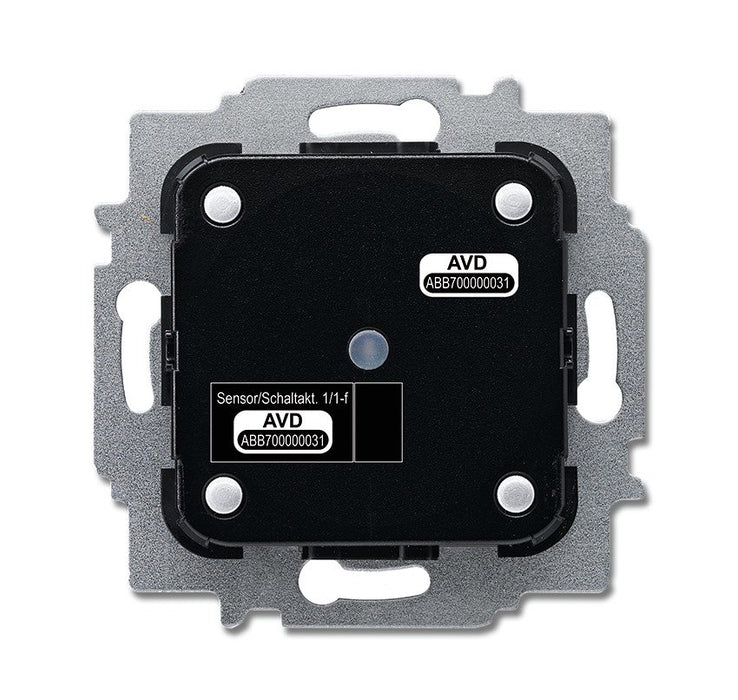 EAN 4011395179987 - Busch-Jaeger 2CKA006220A0012 accionador smart home Actuador de luminosidad/conexión imagen 1
