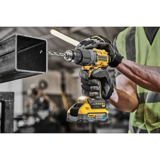 EAN 5035048793602 - DeWALT DCD805H2T-QW destornillador eléctrico y llave de impacto imagen 4