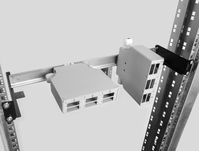 EAN 4043619672837 - DeLOCK 67283 accesorio de bastidor Panel de carril DIN imagen 4