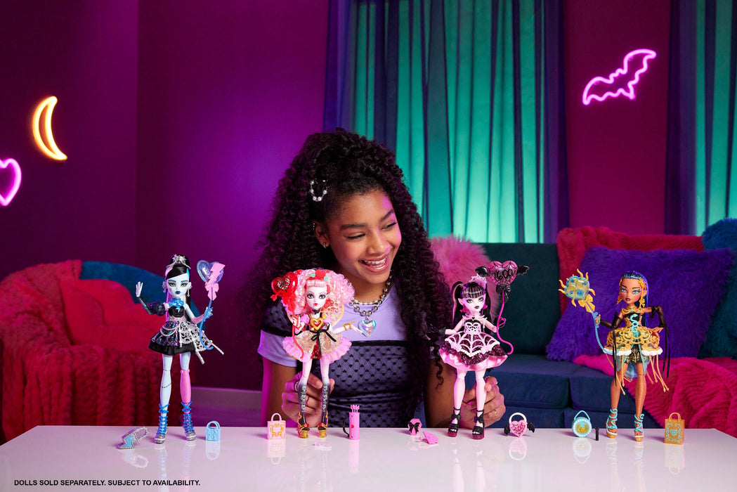 EAN 0194735259915 - Monster High JBG76 muñeca imagen 2