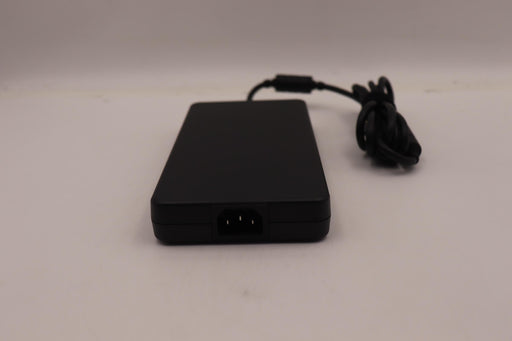 EAN 5704174883579 - Lenovo 5A11F20726 adaptador e inversor de corriente Interior 230 W Negro imagen 2