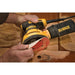 EAN 5035048553954 - DeWALT DWE6423-QS lijadora portátil Lijadora orbital 12000 OPM Negro, Amarillo 280 W imagen 15