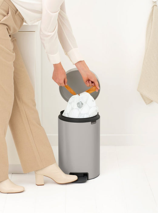 EAN 8710755252303 - Brabantia NewIcon Alrededor Acero Gris imagen 3