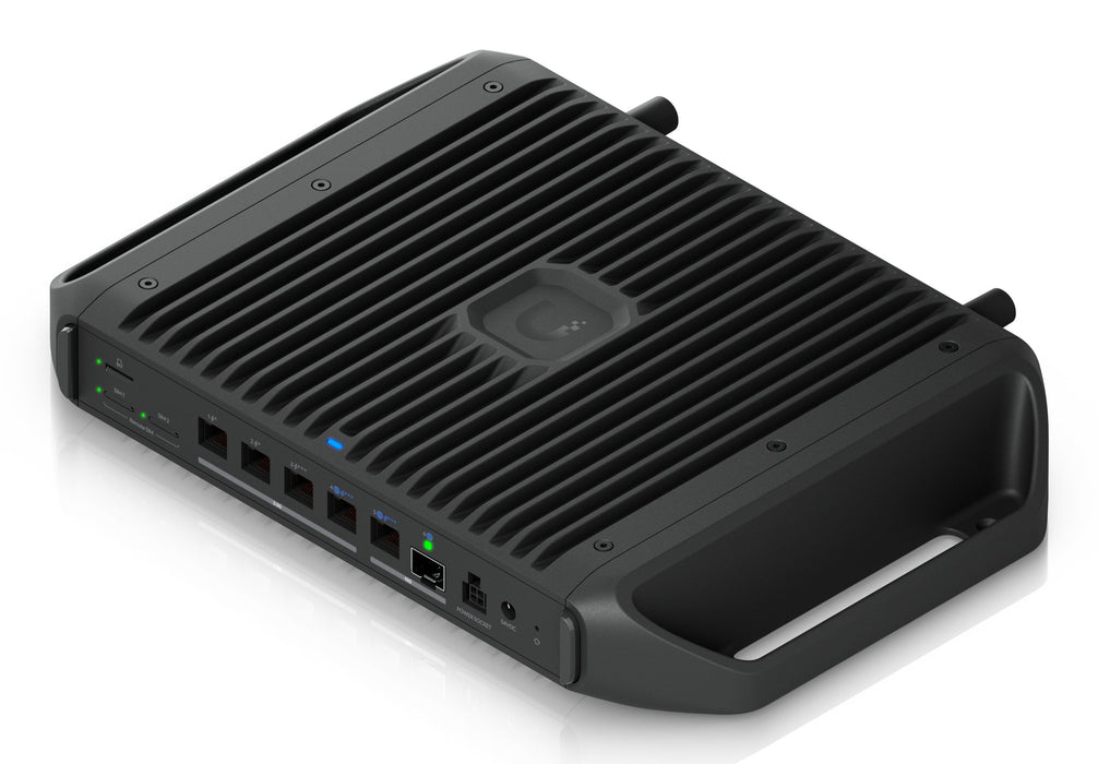 EAN 0810177162827 - Ubiquiti UCG-Industrial pasarel y controlador 1000, 2500, 10000 Mbit/s imagen 8