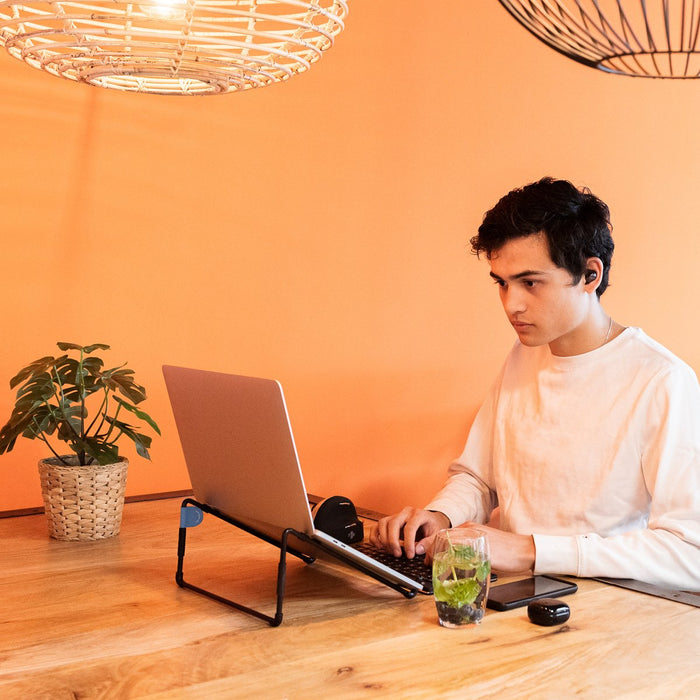 EAN 8719274491545 - R-Go Tools RGOSC015BL soporte para ordenador portátil 55,9 cm (22") imagen 2