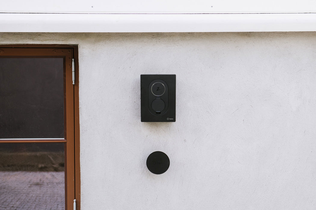 EAN 7090038510377 - Zaptec Go Negro Pared 3 imagen 14