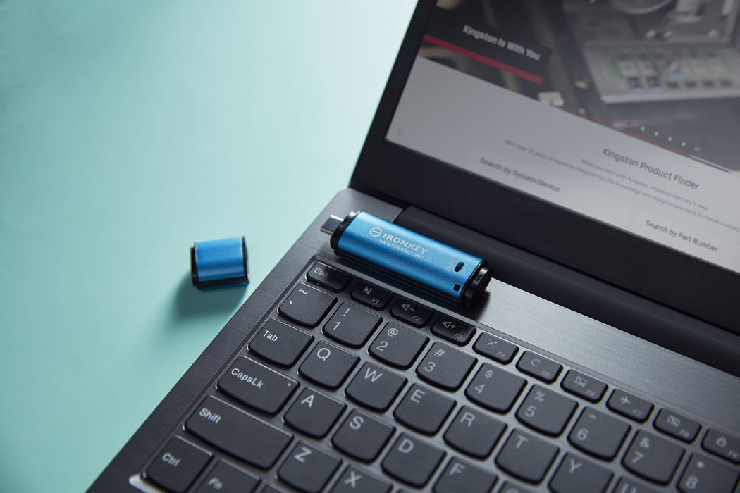 EAN 0740617330175 - Kingston Technology IronKey Vault Privacy 50 unidad flash USB USB Tipo C 3.2 Gen 1 (3.1 Gen 1) Negro, Azu imagen 7