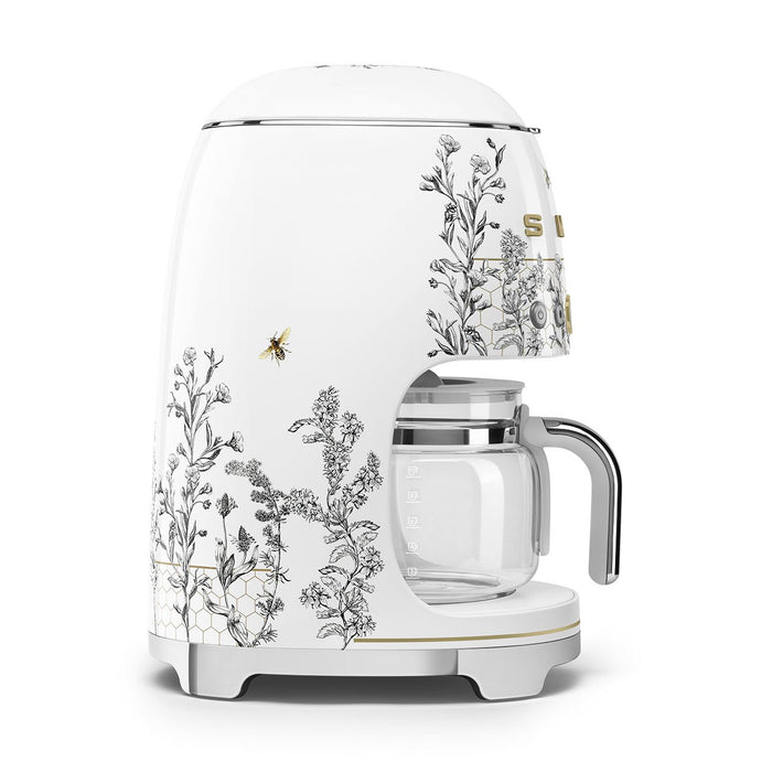 EAN 8017709280550 - Smeg DCF02WHEU cafetera eléctrica Totalmente automática Cafetera de filtro 1,4 L imagen 14